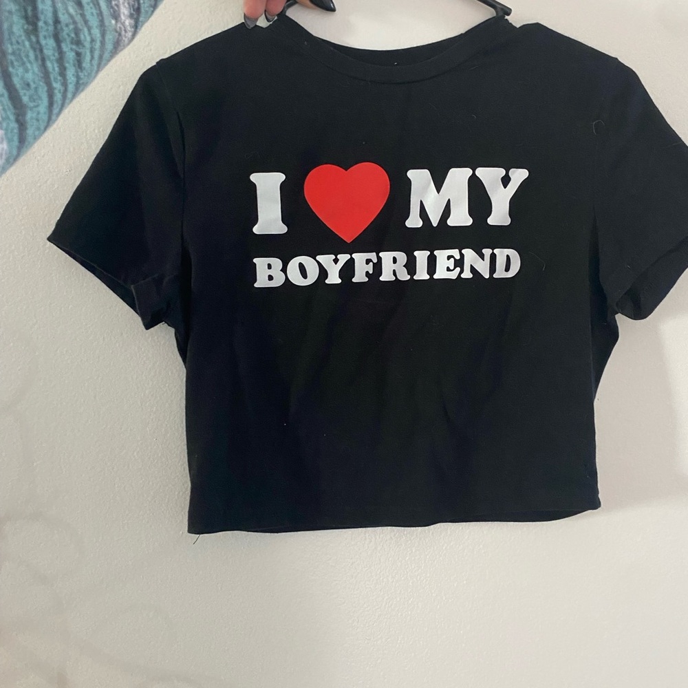 SHEIN Black 'I ♥ My Boyfriend' Graphic Crop Tee